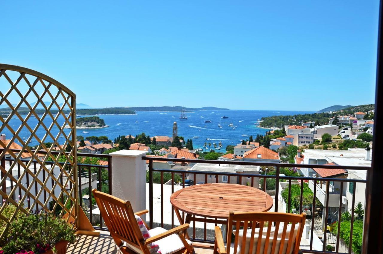 Apartments Ivusic Hvar Town Exterior foto