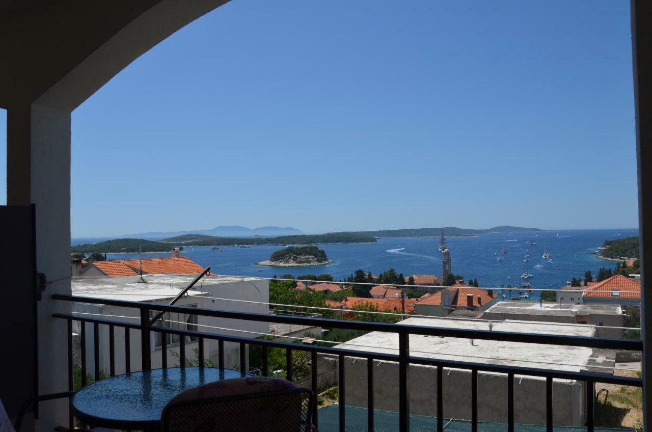 Apartments Ivusic Hvar Town Exterior foto