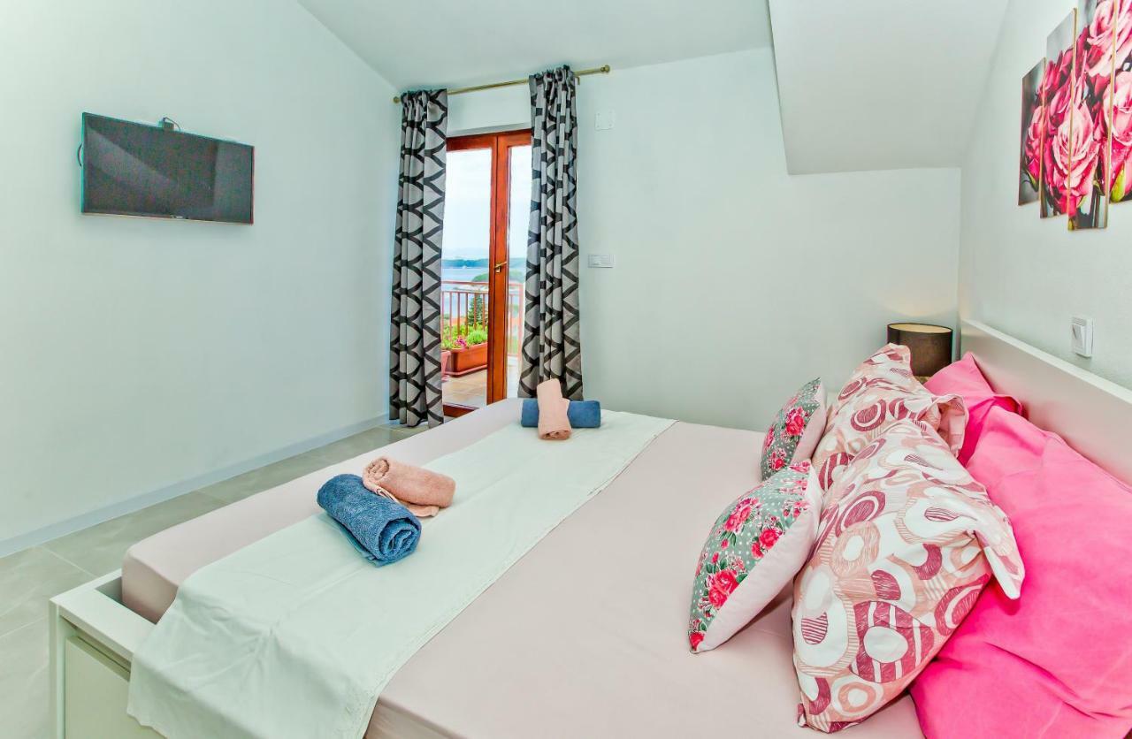 Apartments Ivusic Hvar Town Exterior foto