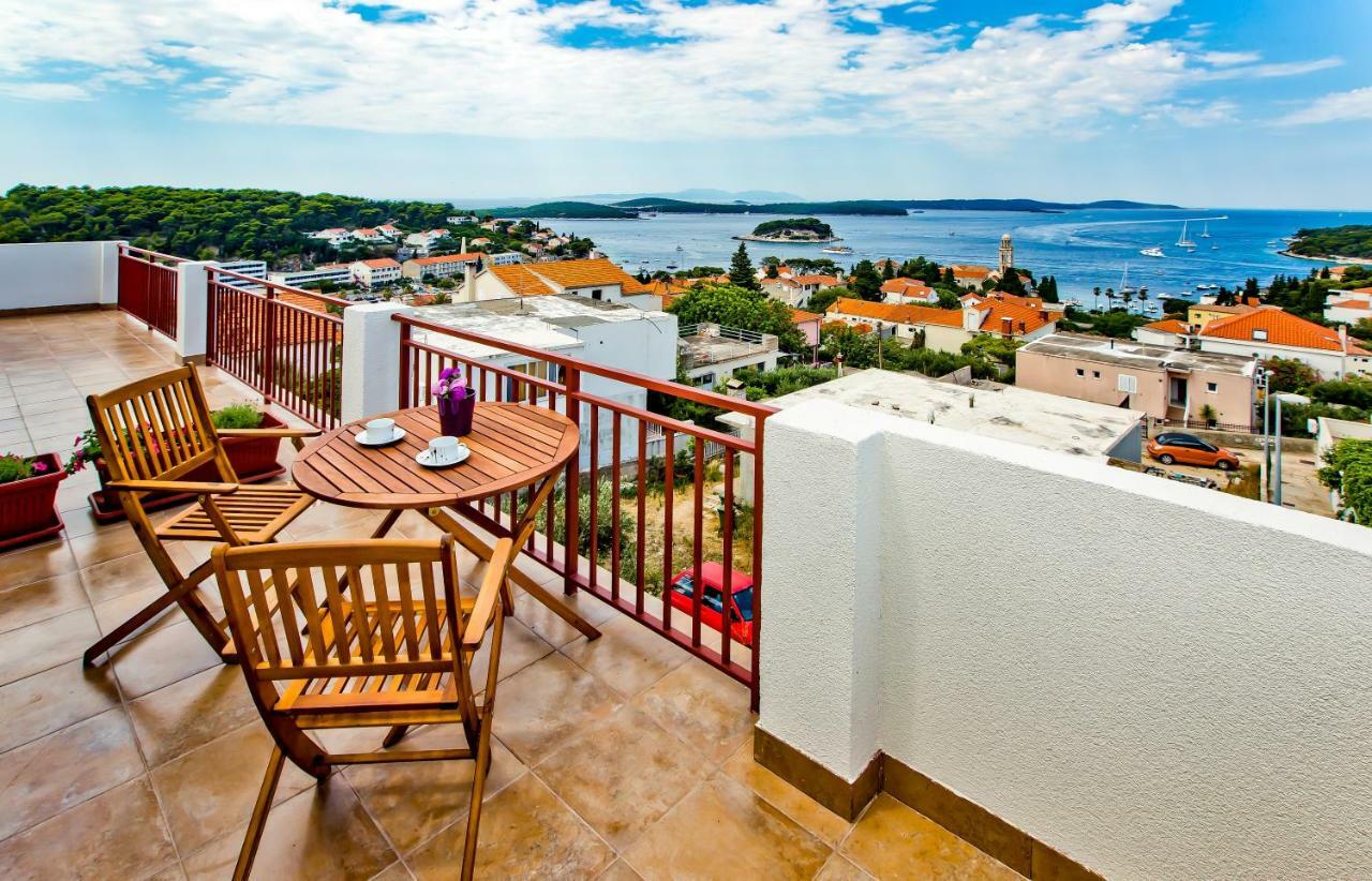 Apartments Ivusic Hvar Town Exterior foto