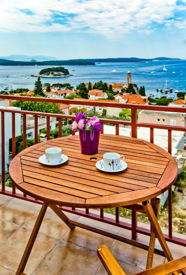 Apartments Ivusic Hvar Town Exterior foto