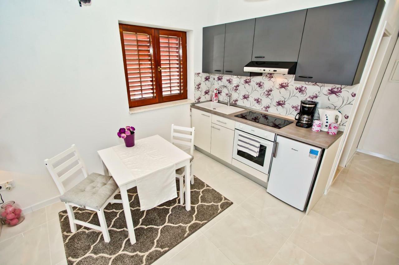Apartments Ivusic Hvar Town Exterior foto